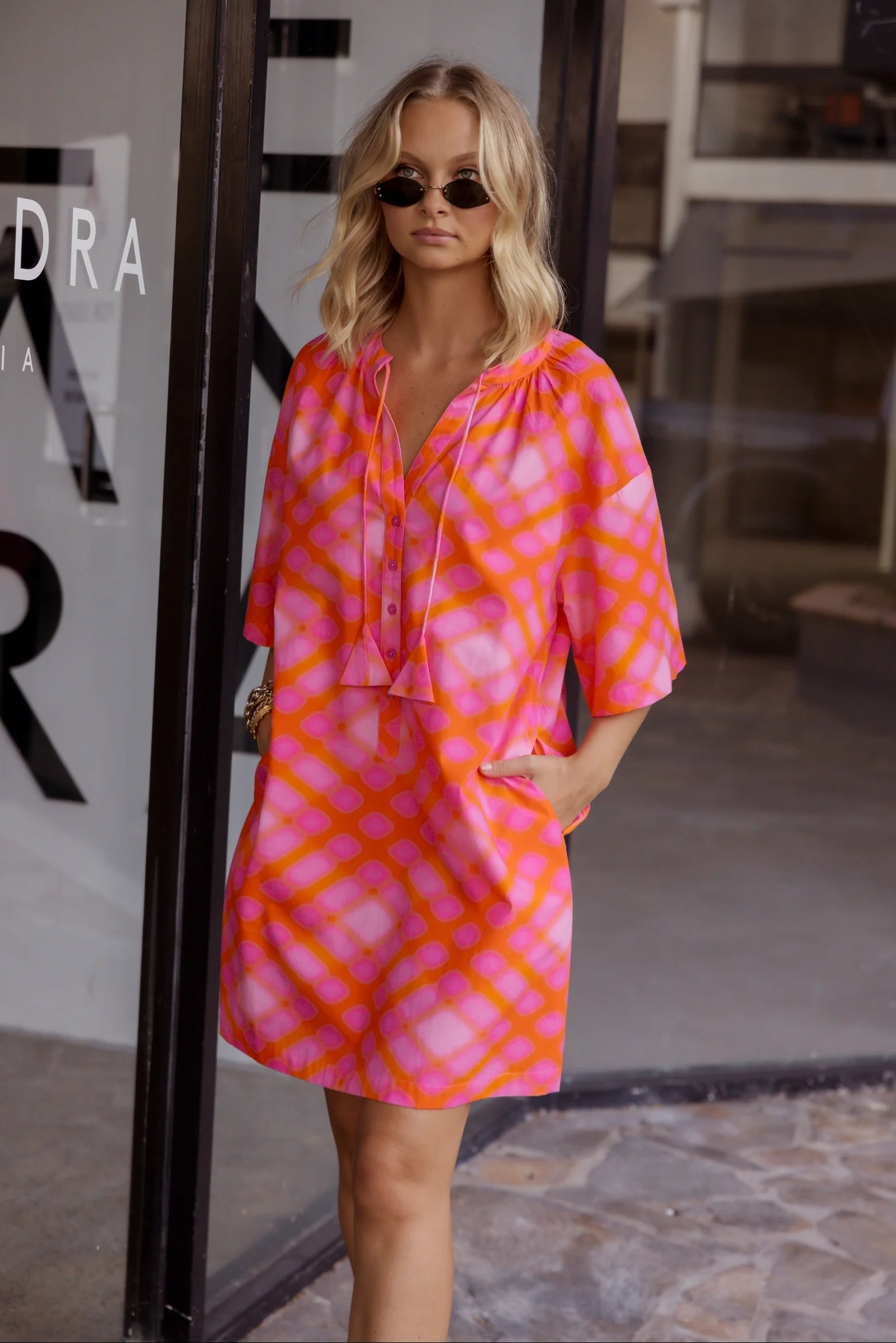 AURA Dress Pink Blur Print - Image 6