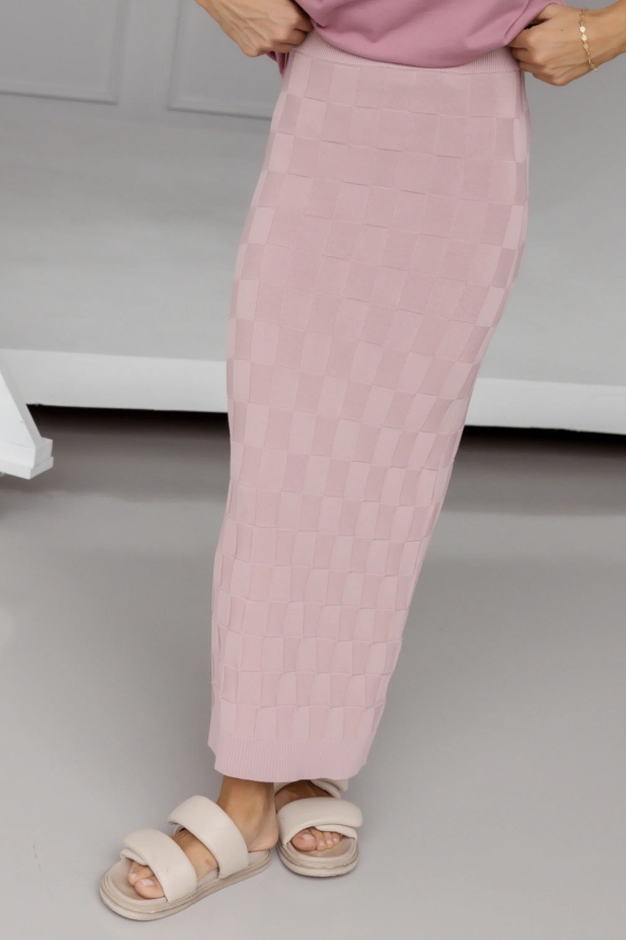 COMO Knit Skirt Dusty Pink - Image 3