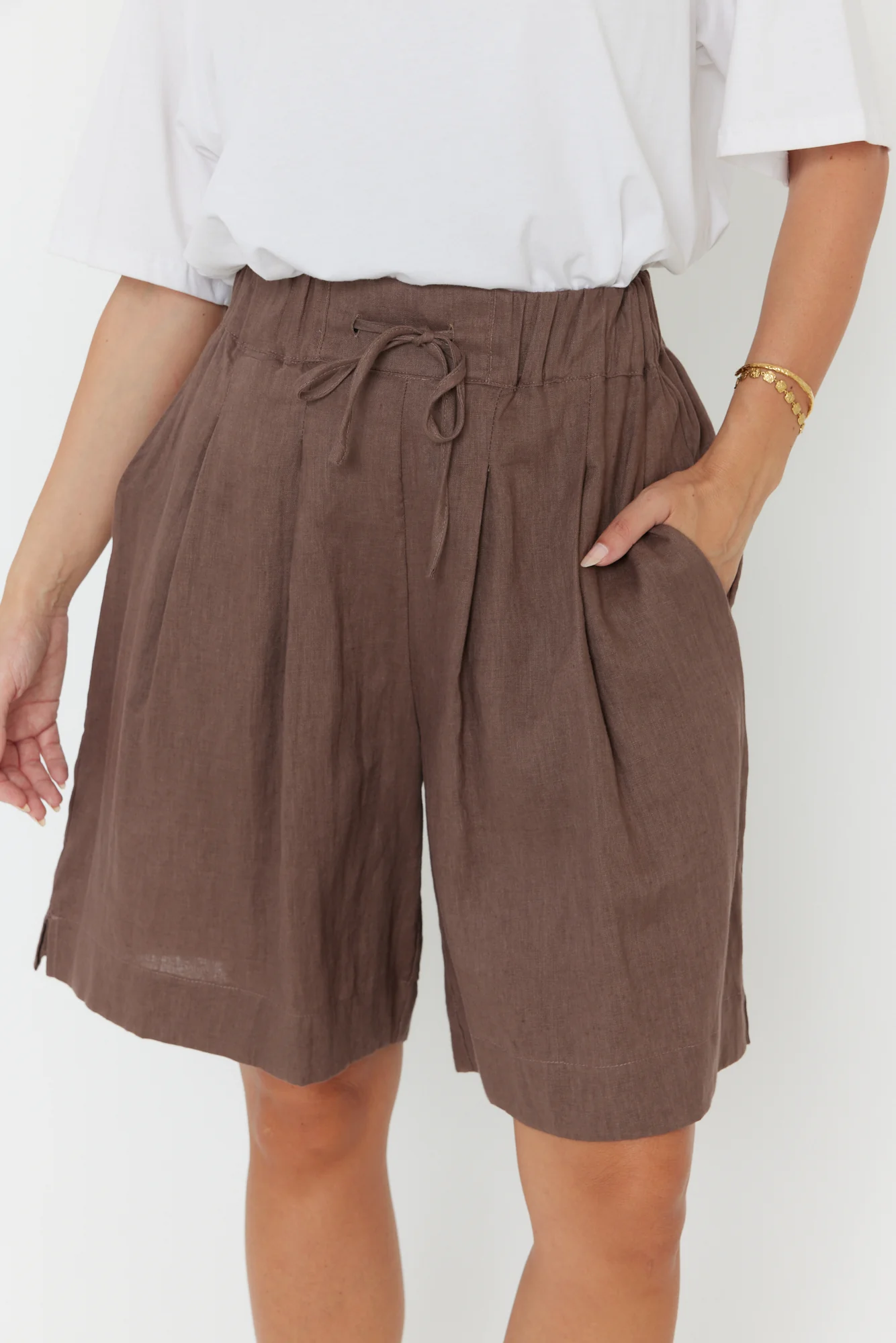 JUNY Shorts Chocolate - Image 10