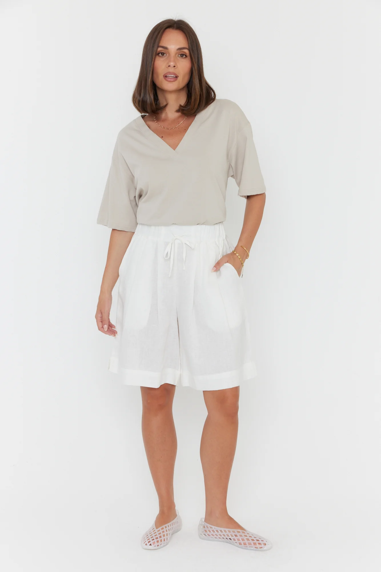 JUNY Shorts White - Image 6