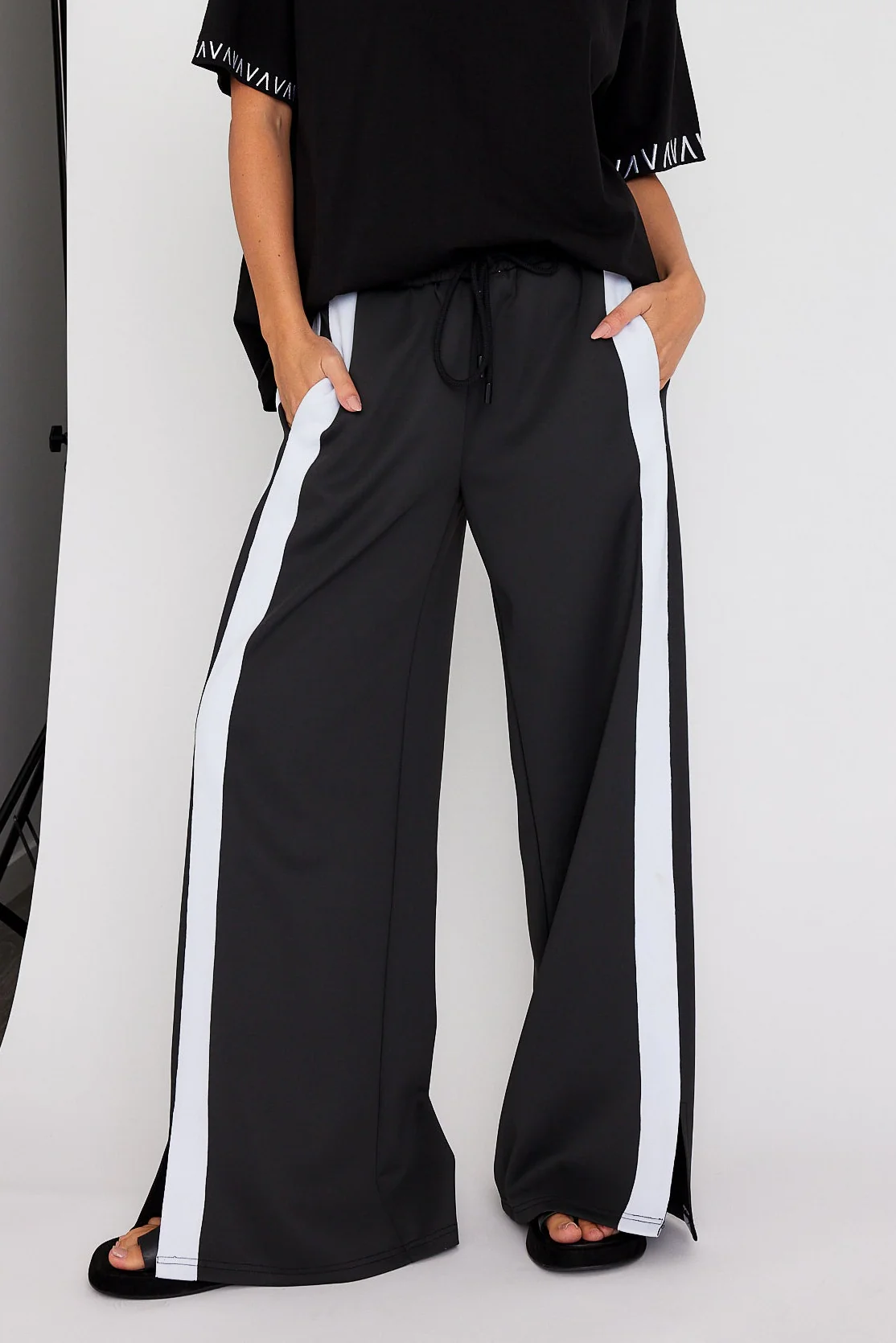 KINGSLEY Pants Black