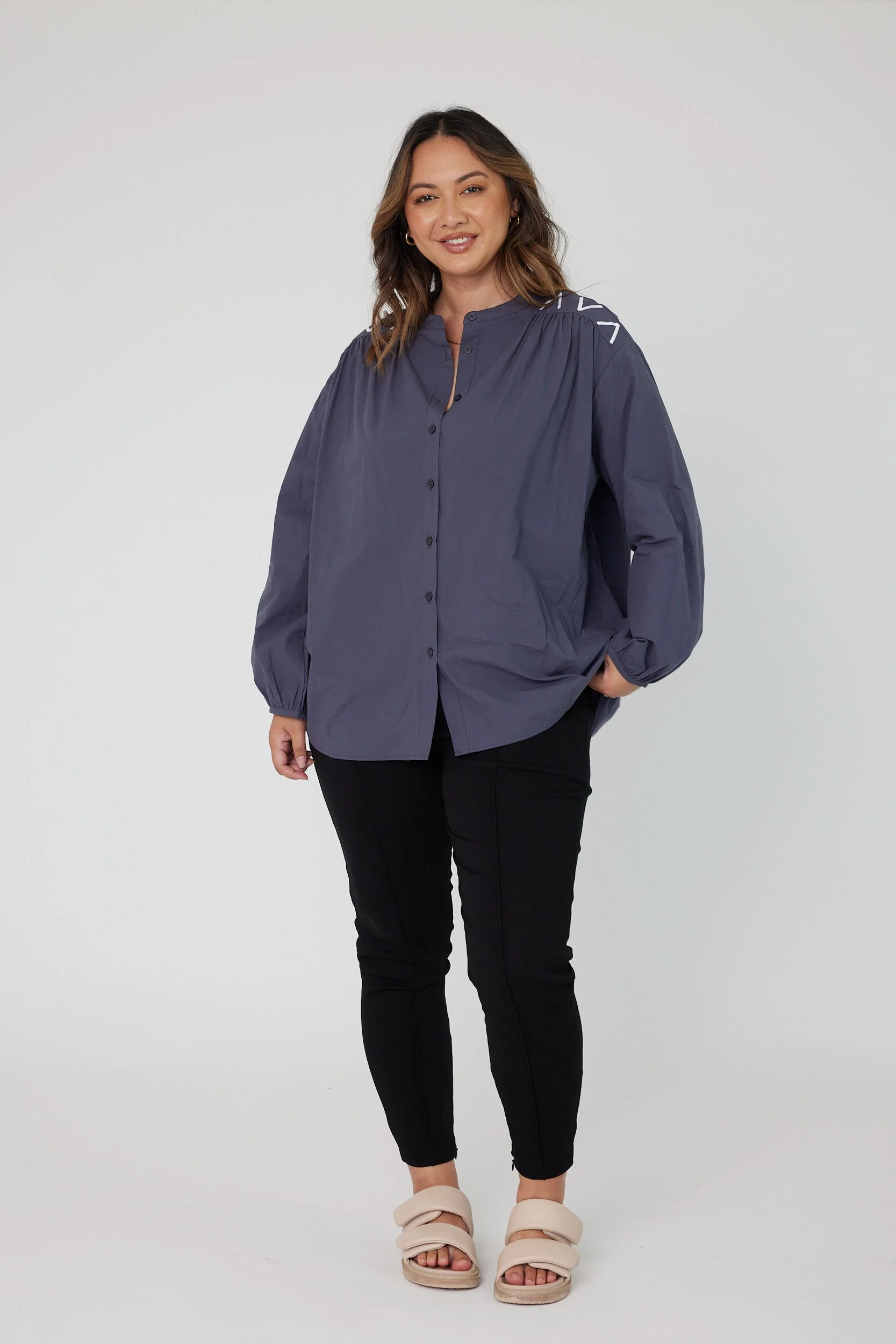 KNIGHT Blouse Charcoal - Image 10