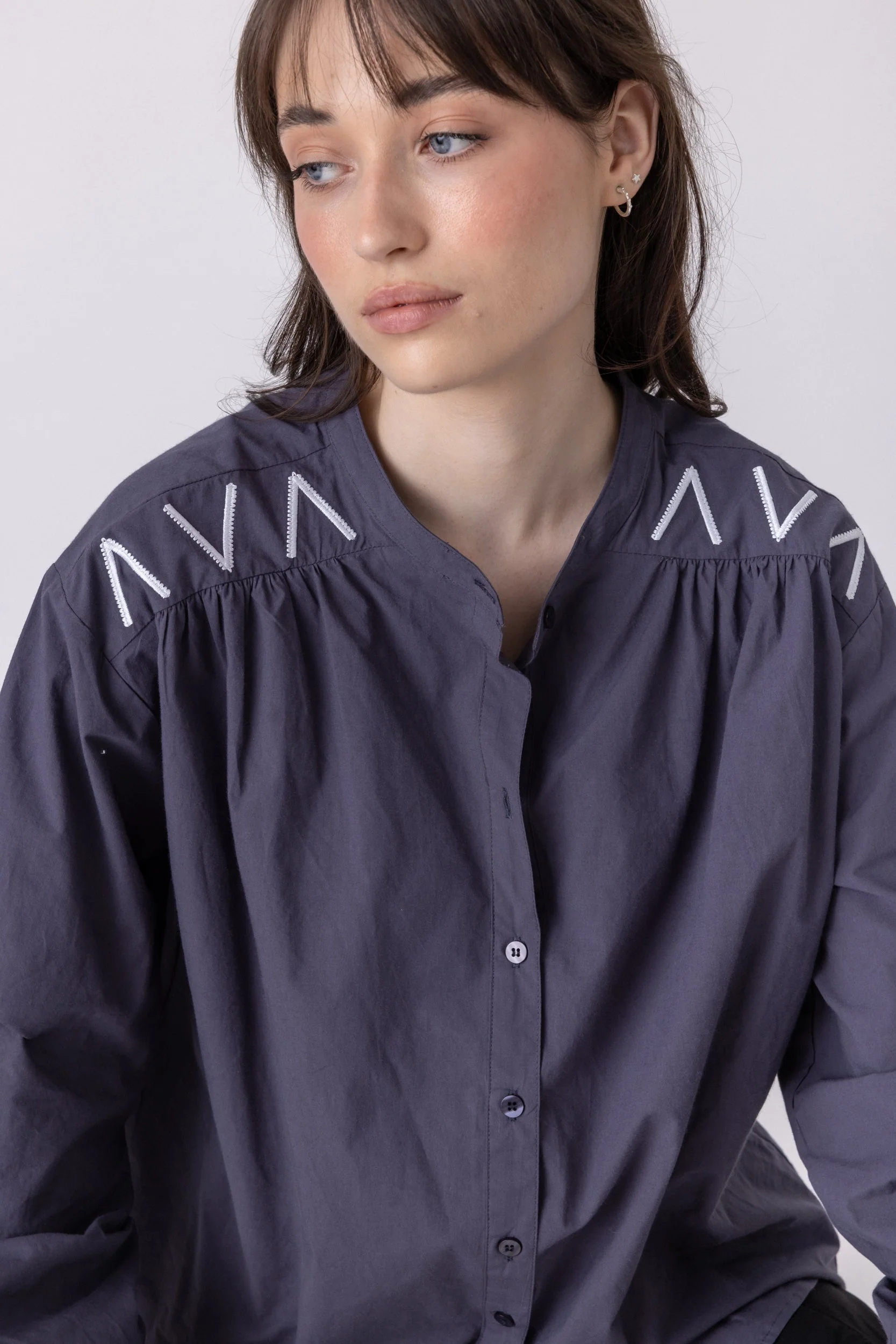 KNIGHT Blouse Charcoal - Image 4