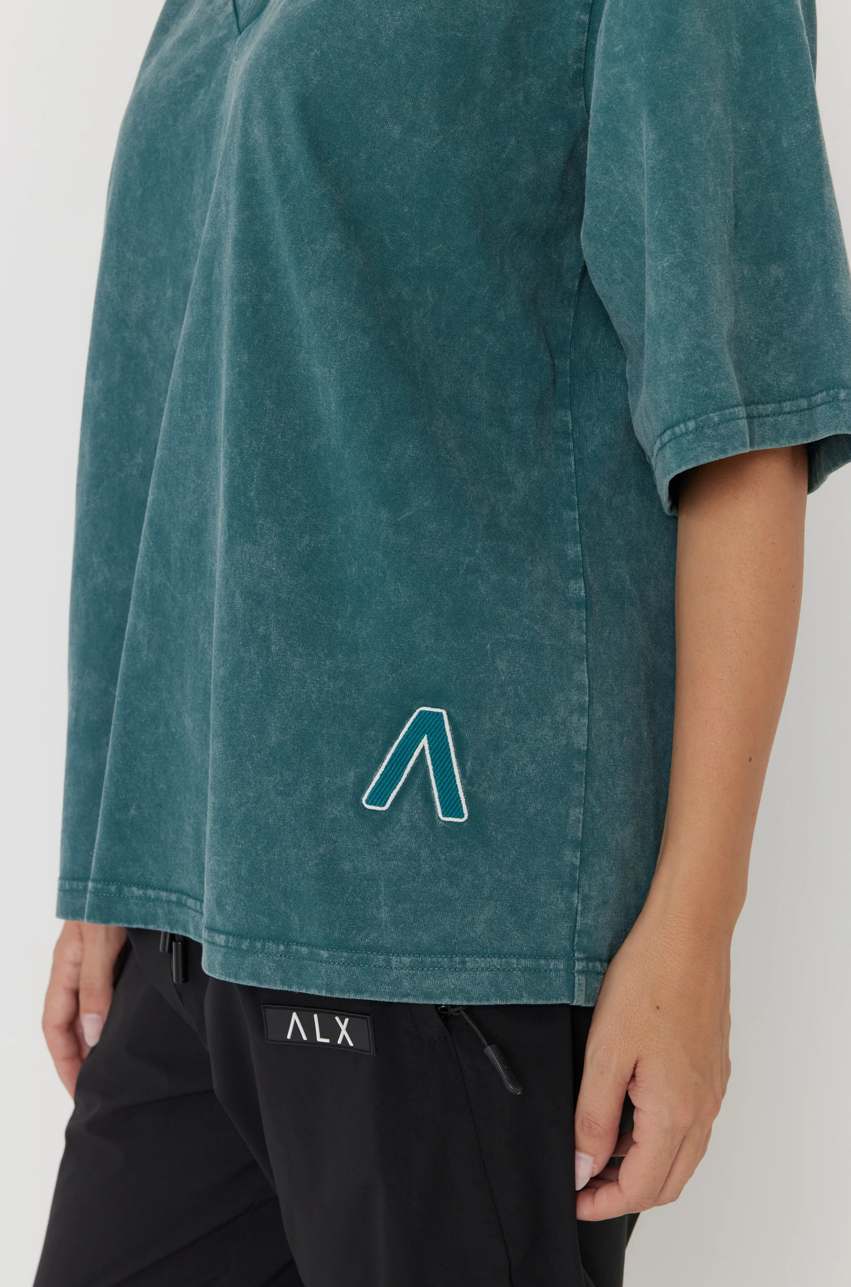 LUMINO T-Shirt Teal - Image 8