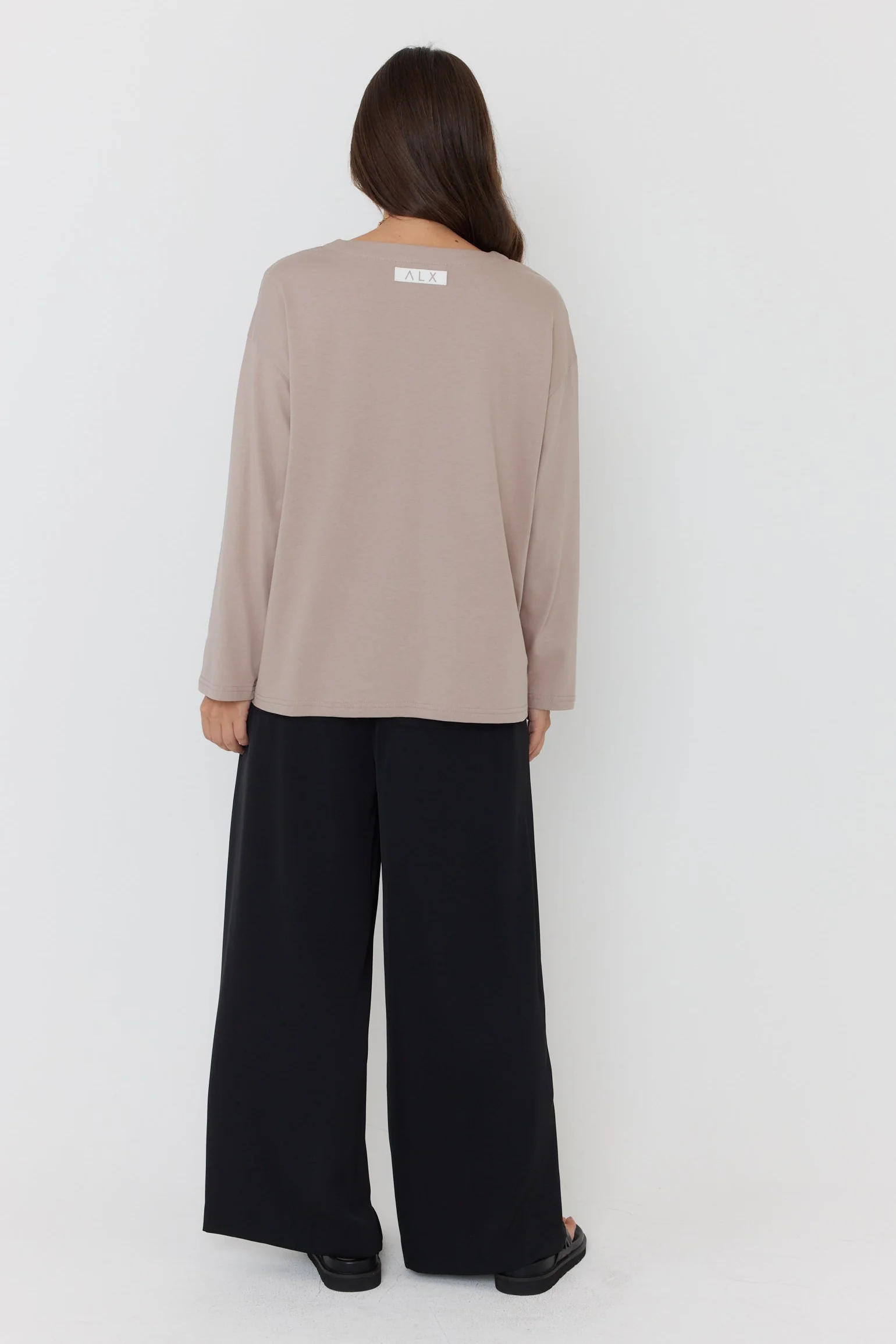 NIX V Long Sleeve Top Coco - Image 8
