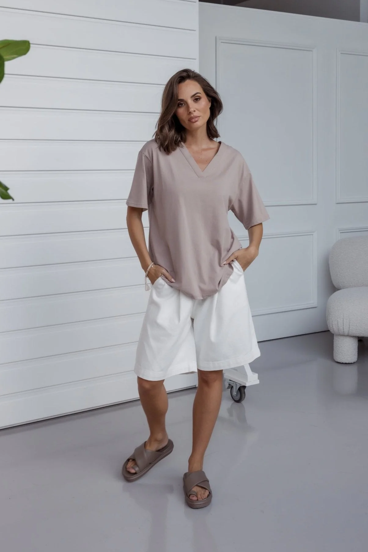 NIX V-Neck T-Shirt Coco - Image 2