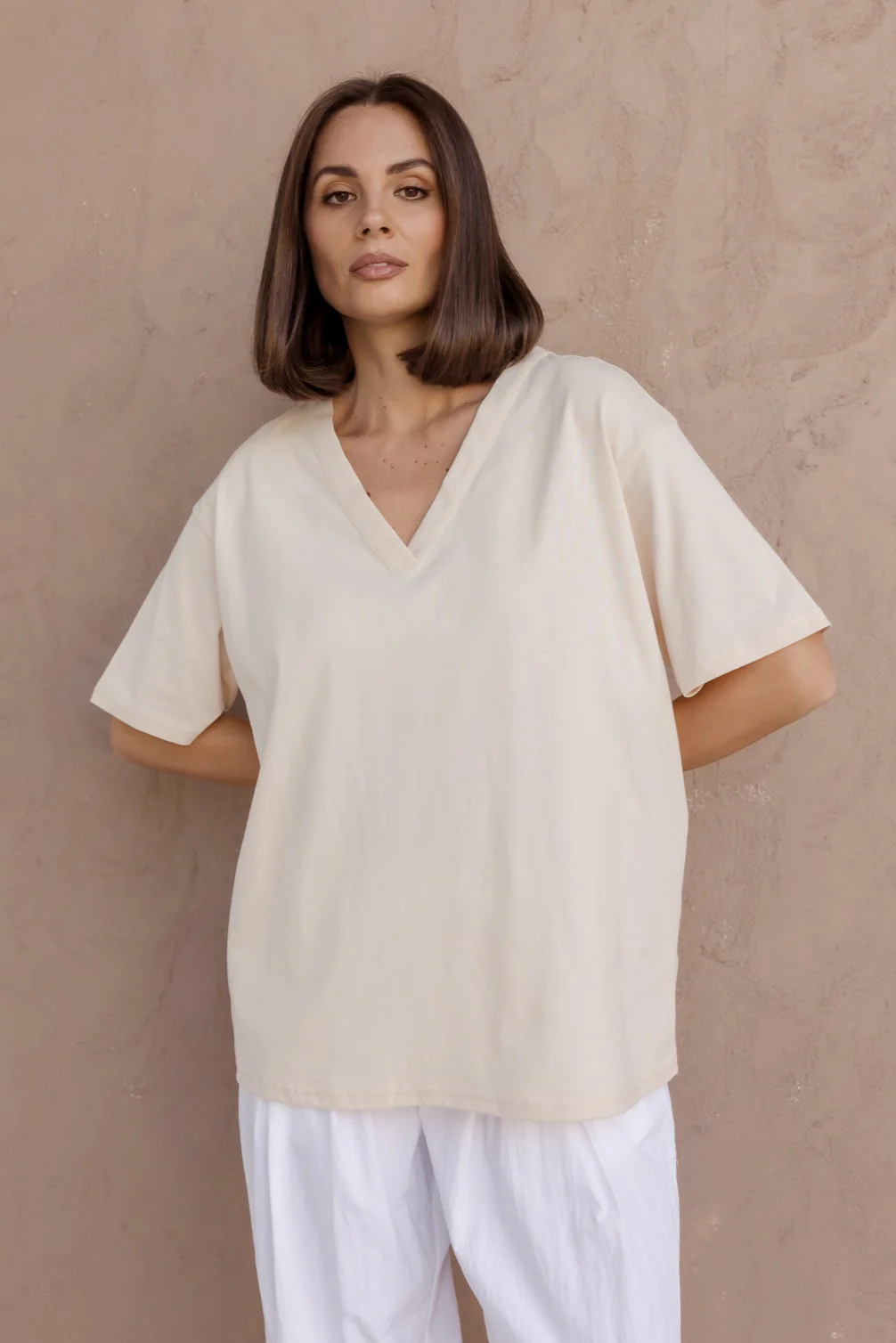 NIX V-Neck T-Shirt Cream