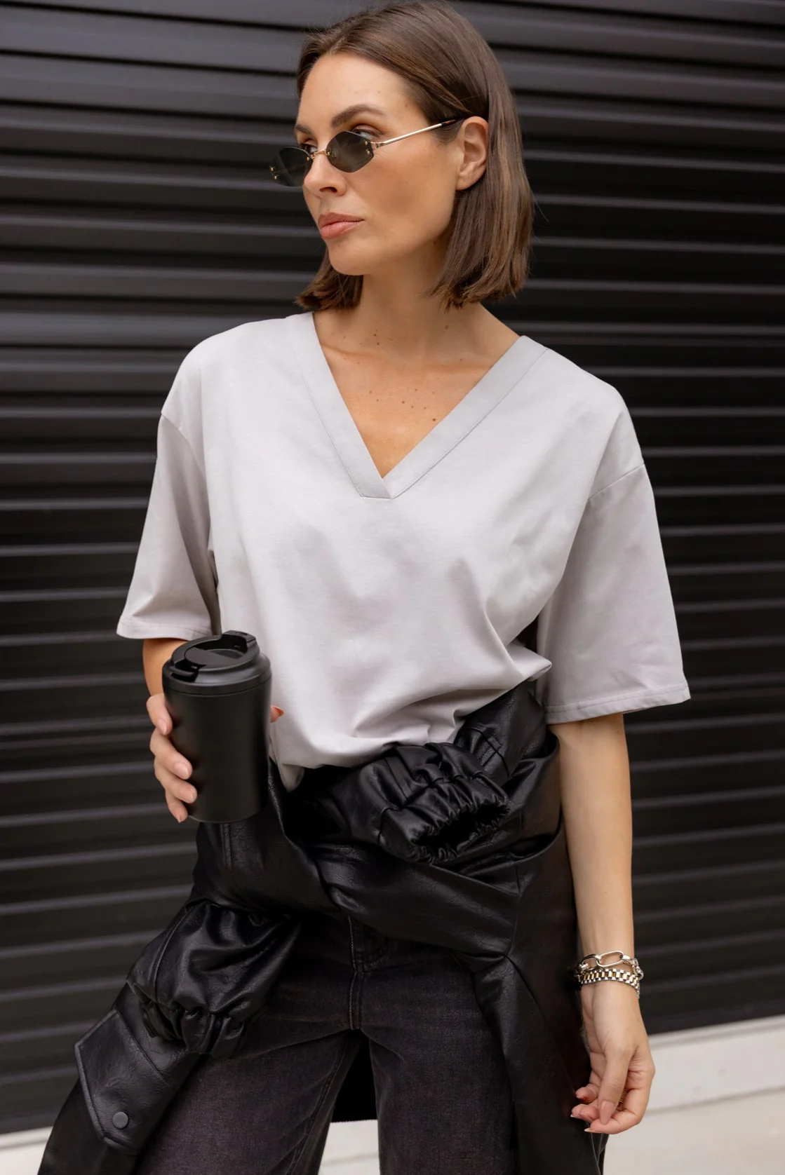 NIX V-Neck T-Shirt Grey