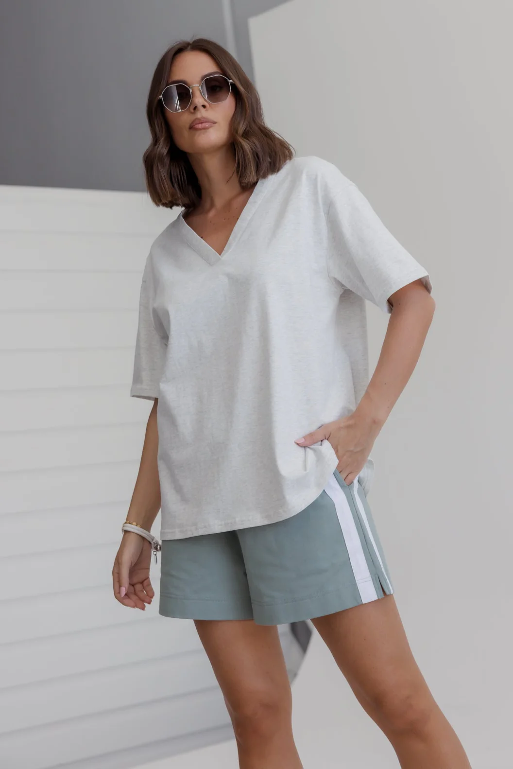 NIX V-Neck T-Shirt Grey Marle - Image 3