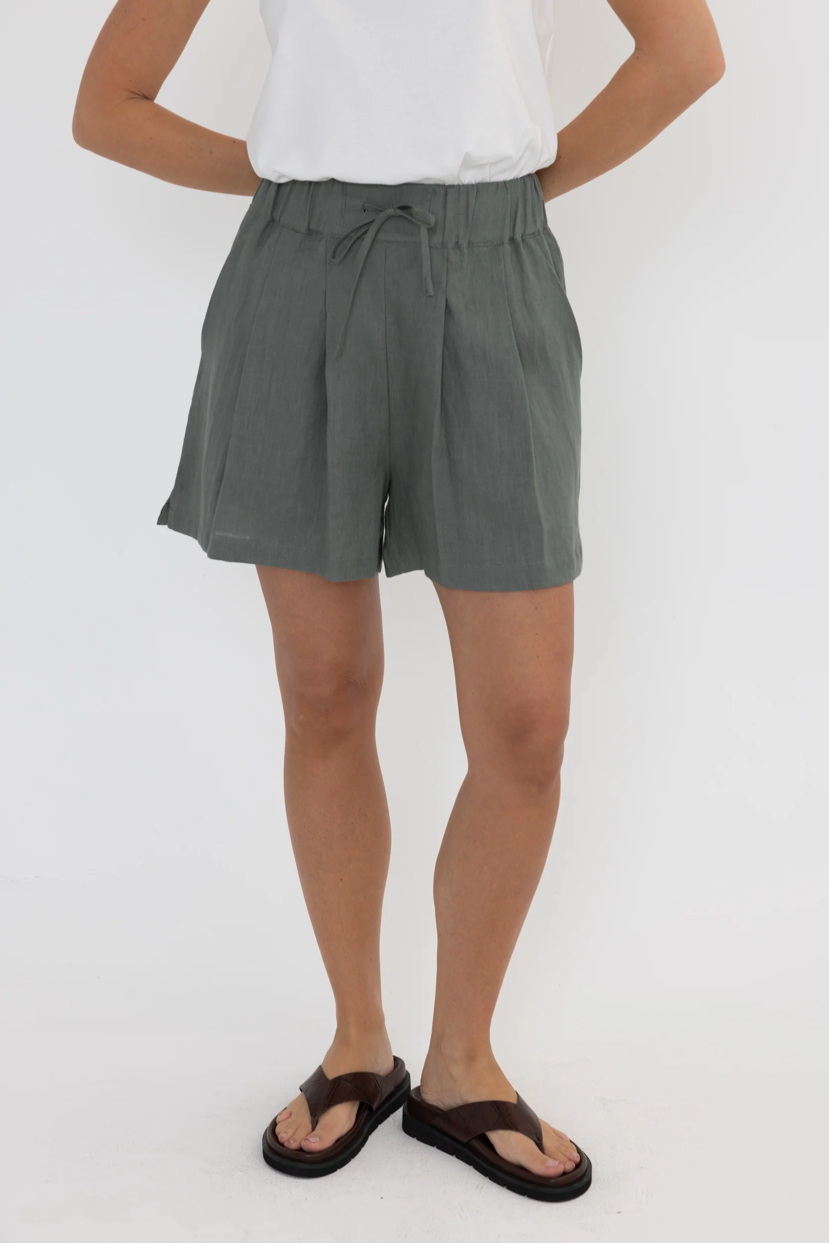 RAZ Shorts Dusty Green - Image 8