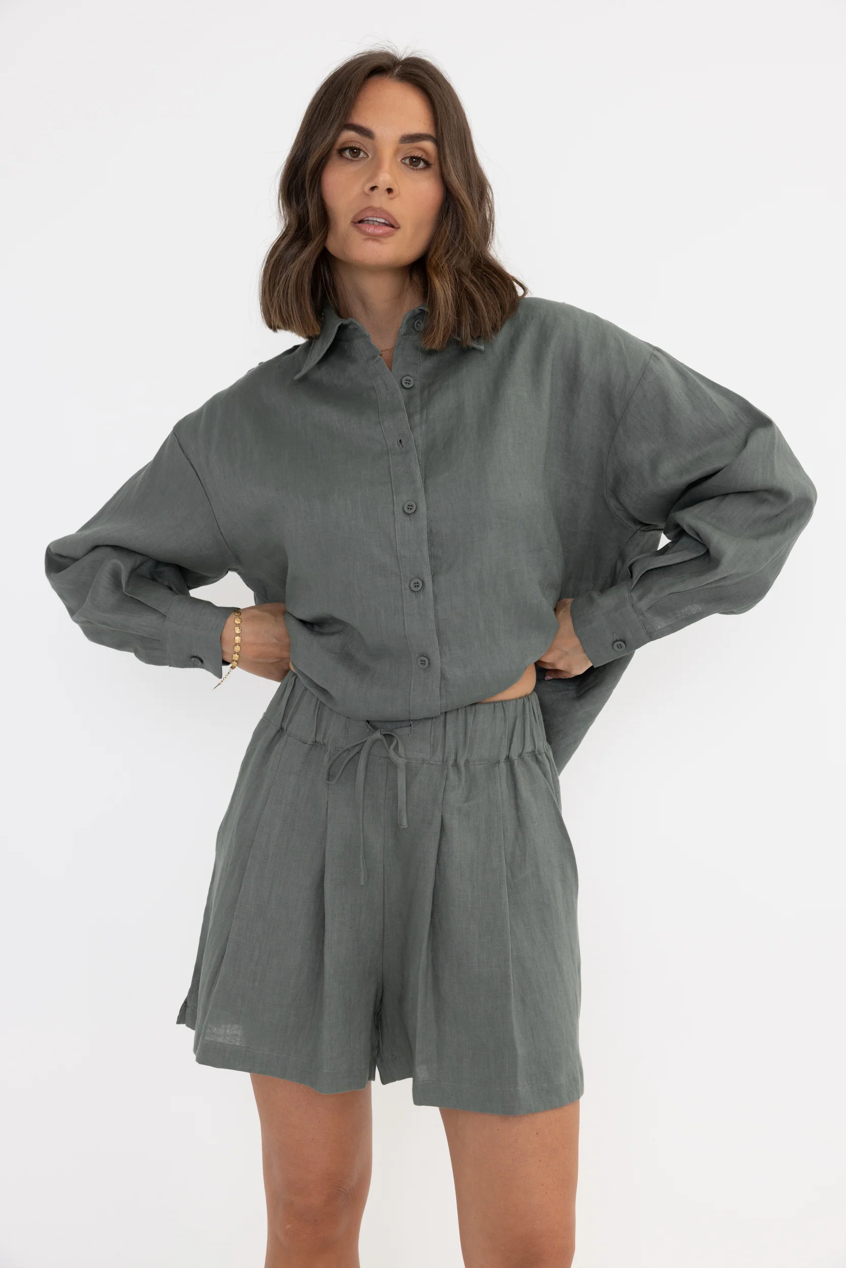 RAZ Shorts Dusty Green - Image 9