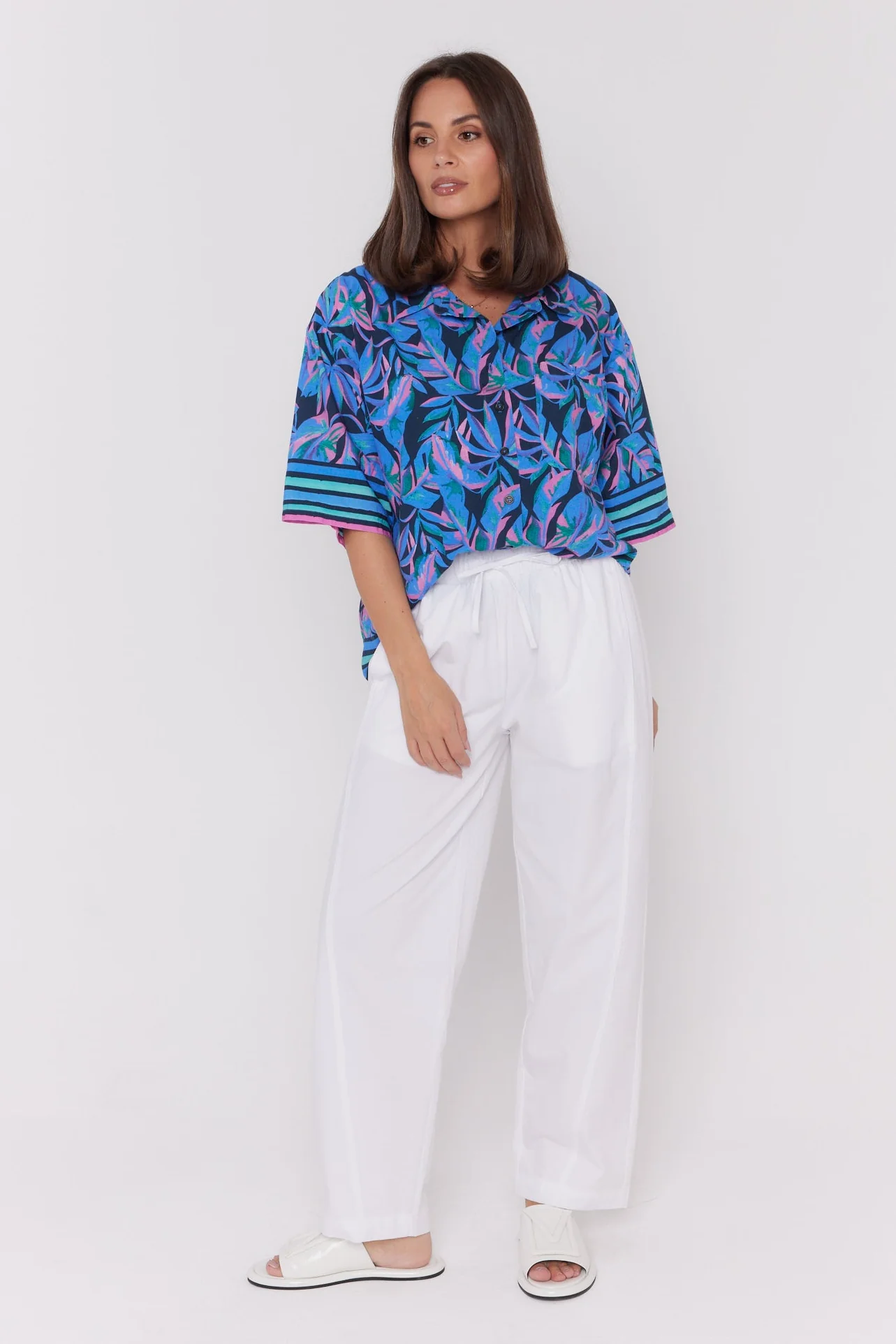 RISE Shirt Navy Floral Print - Image 13