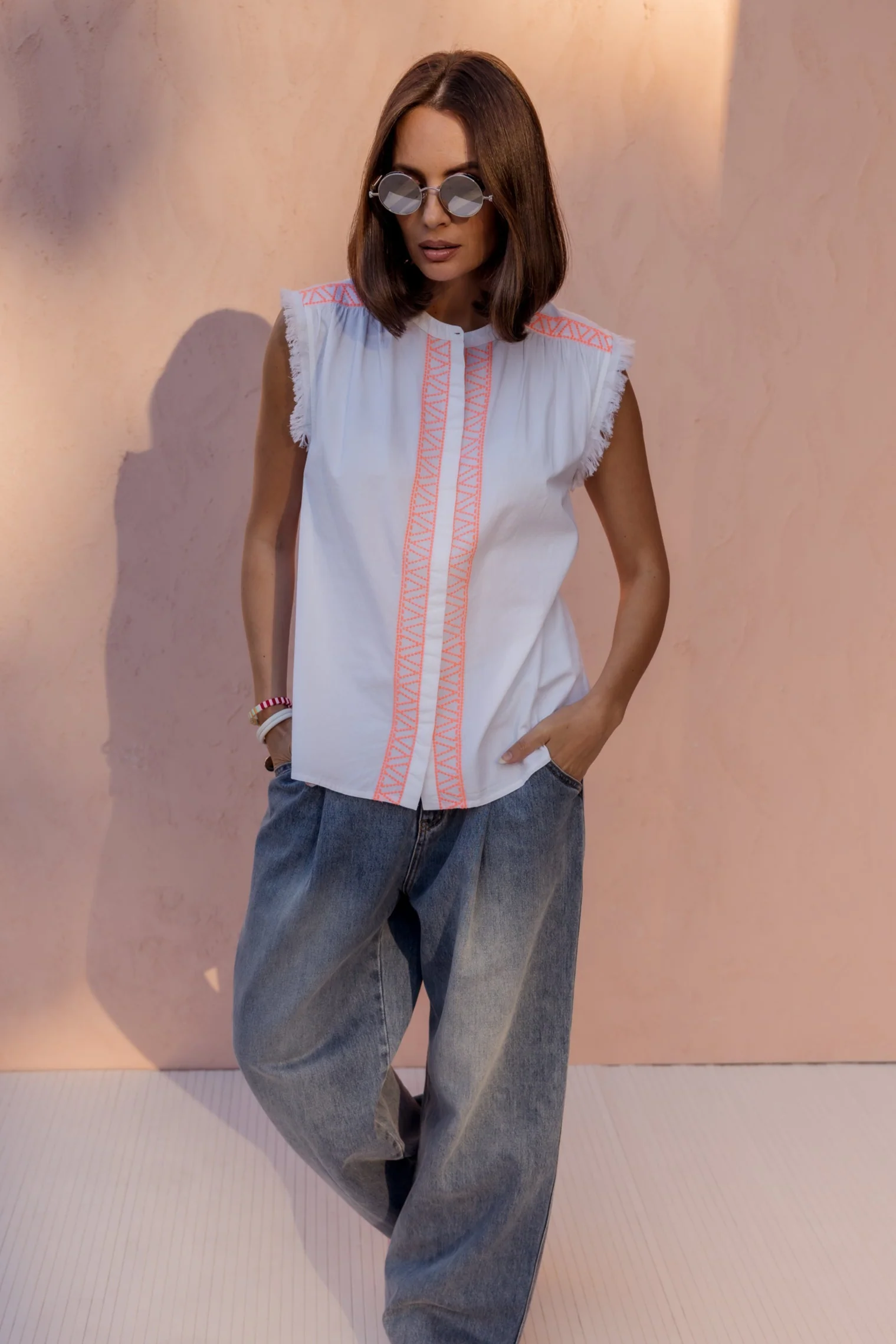 ROMAN Blouse White/Fluro Pink - Image 2
