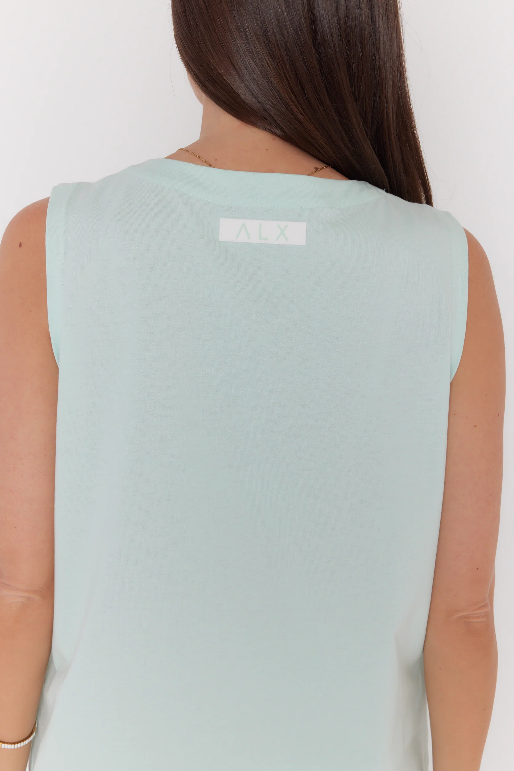 SIMBA V-Neck Seafoam - Image 10