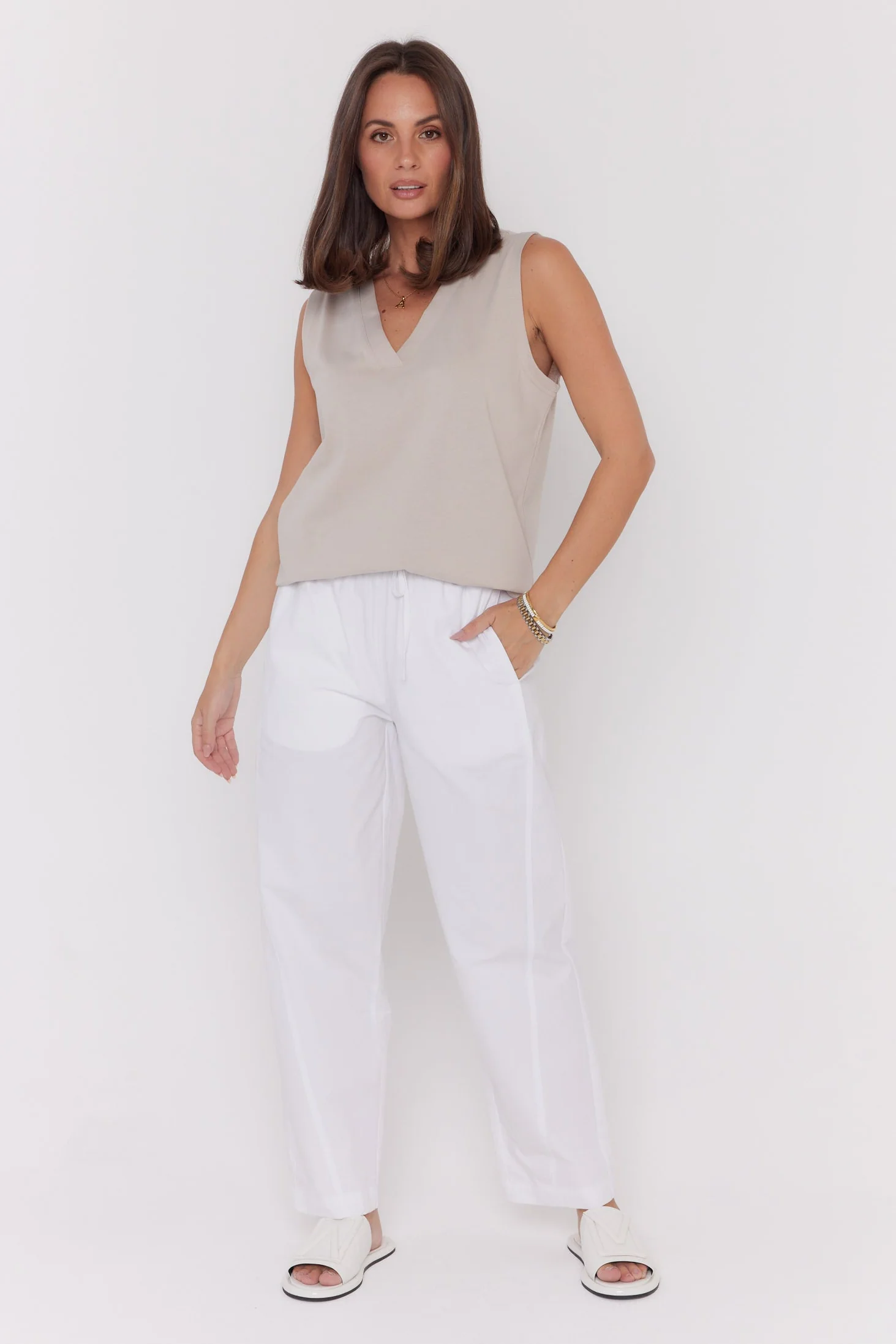 SIMBA V-Neck Stone - Image 7