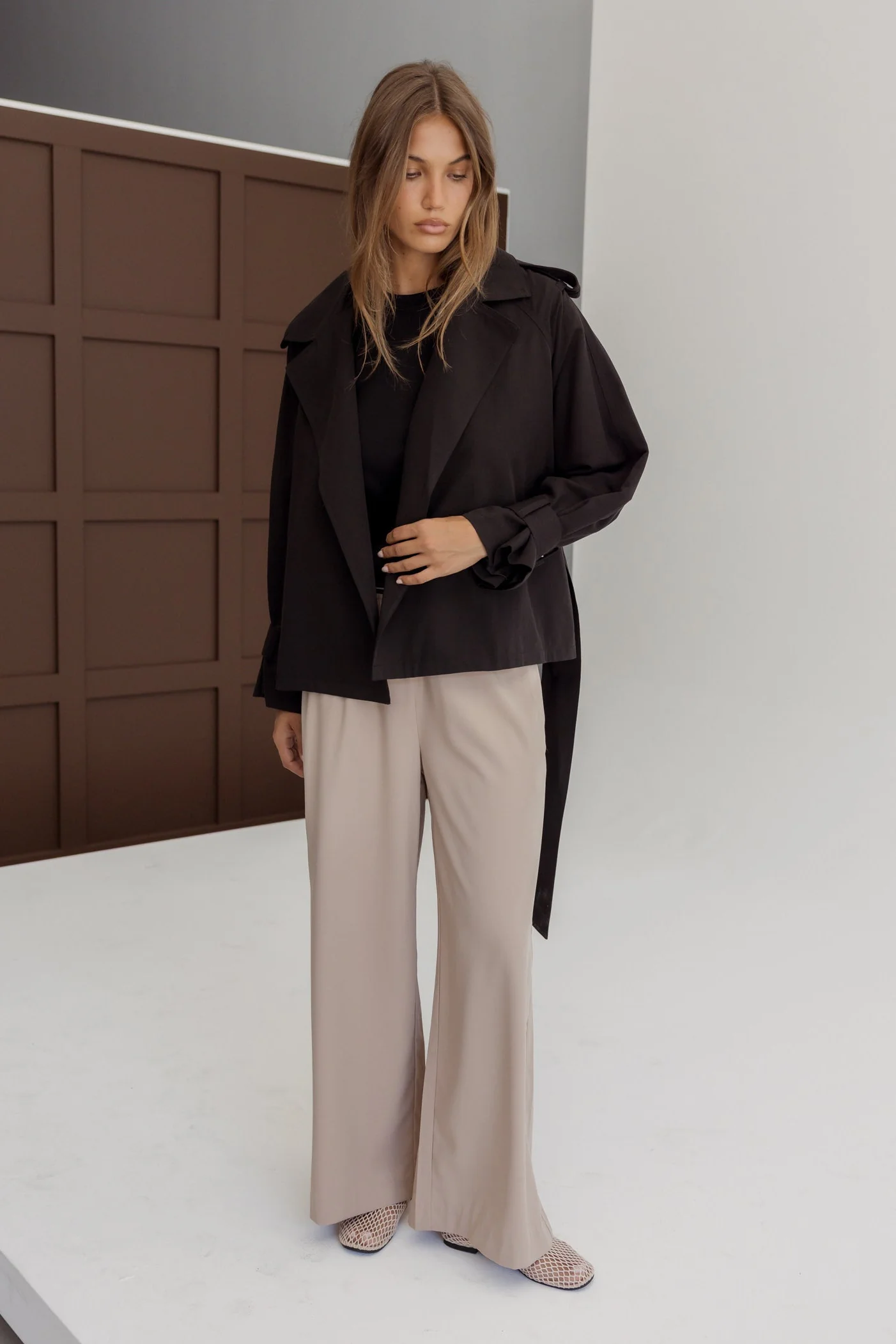 SOREN Soft Cropped Trench Black - Image 6