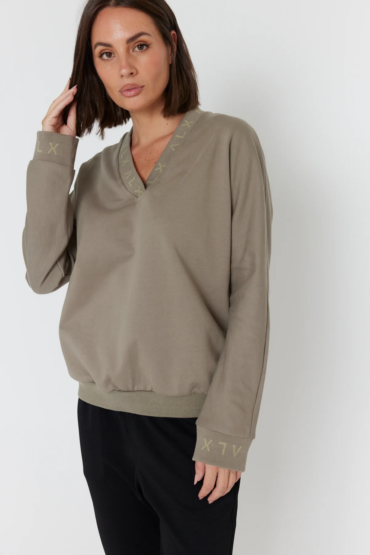 SPENCIE Jumper Taupe - Image 10