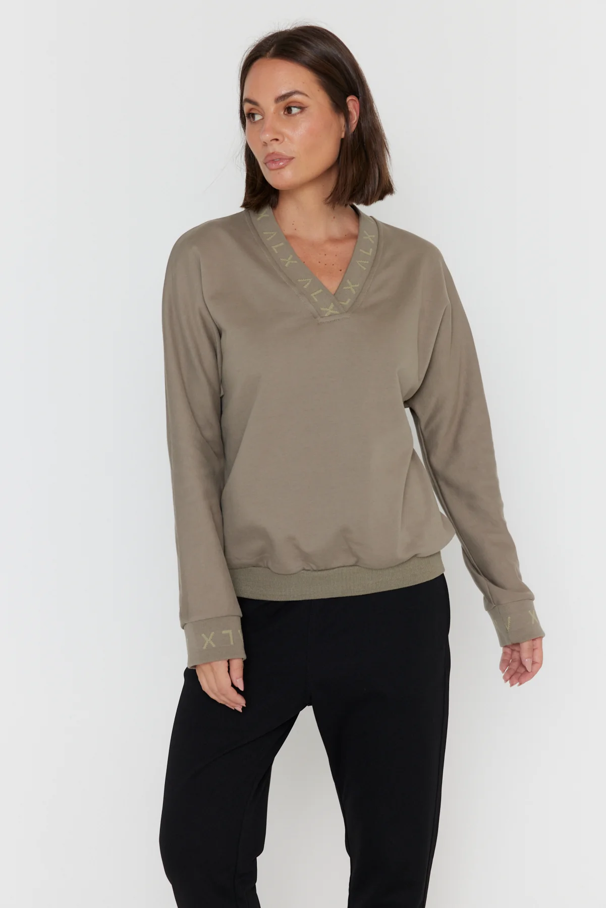 SPENCIE Jumper Taupe - Image 5