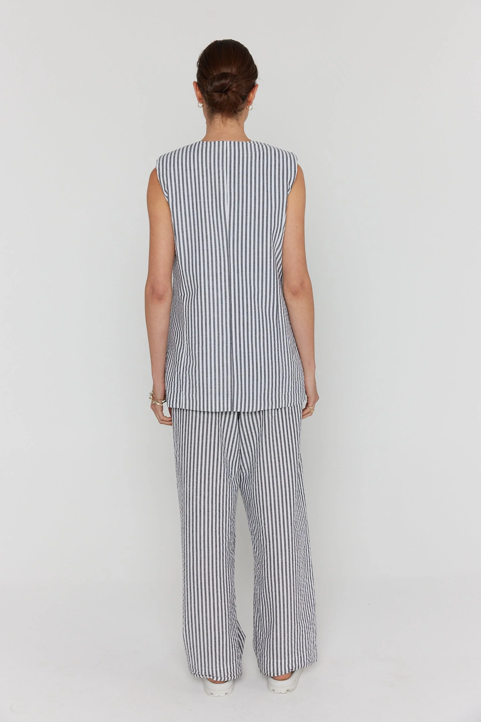 VULTAR Vest Black Stripe - Image 11