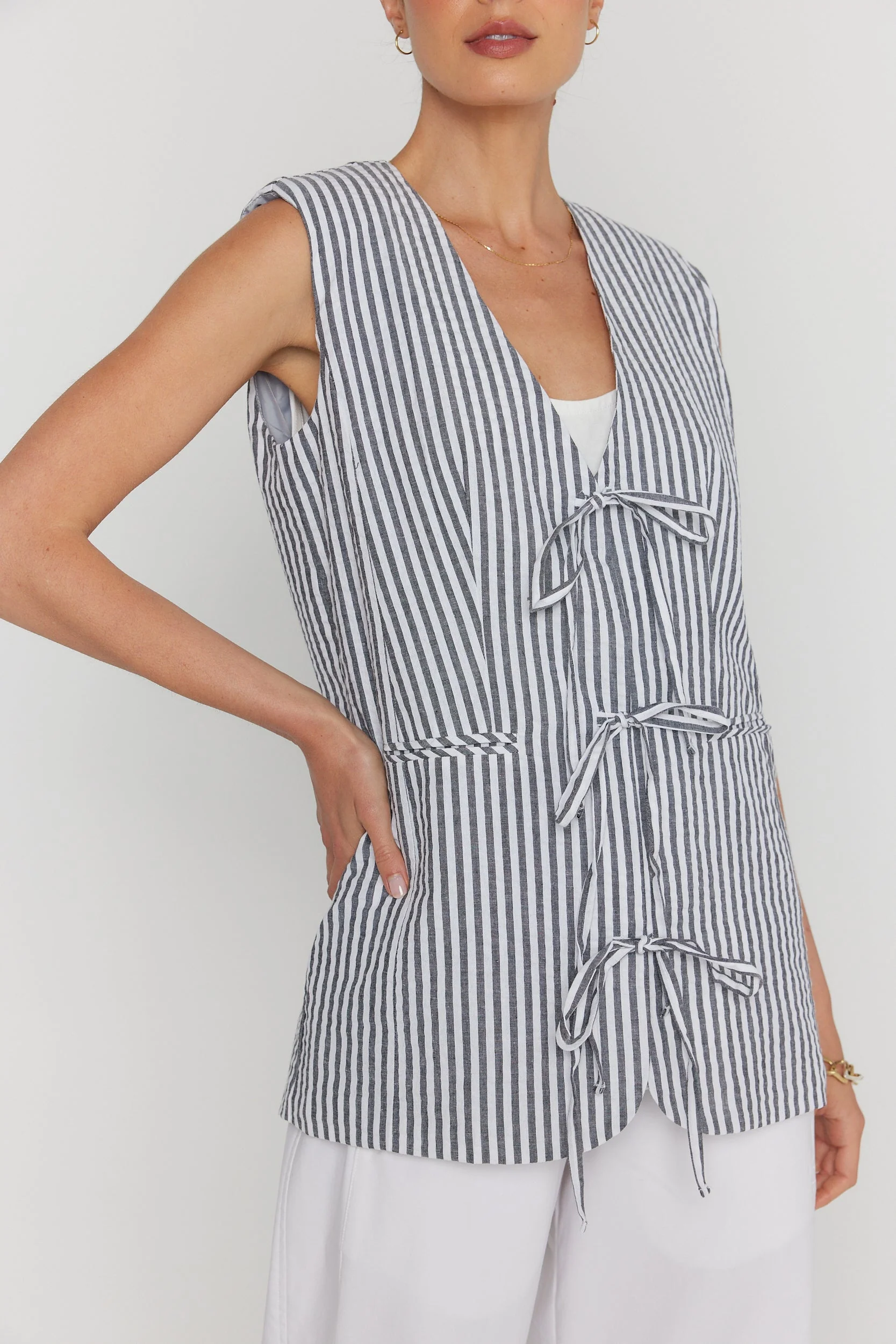 VULTAR Vest Black Stripe - Image 9